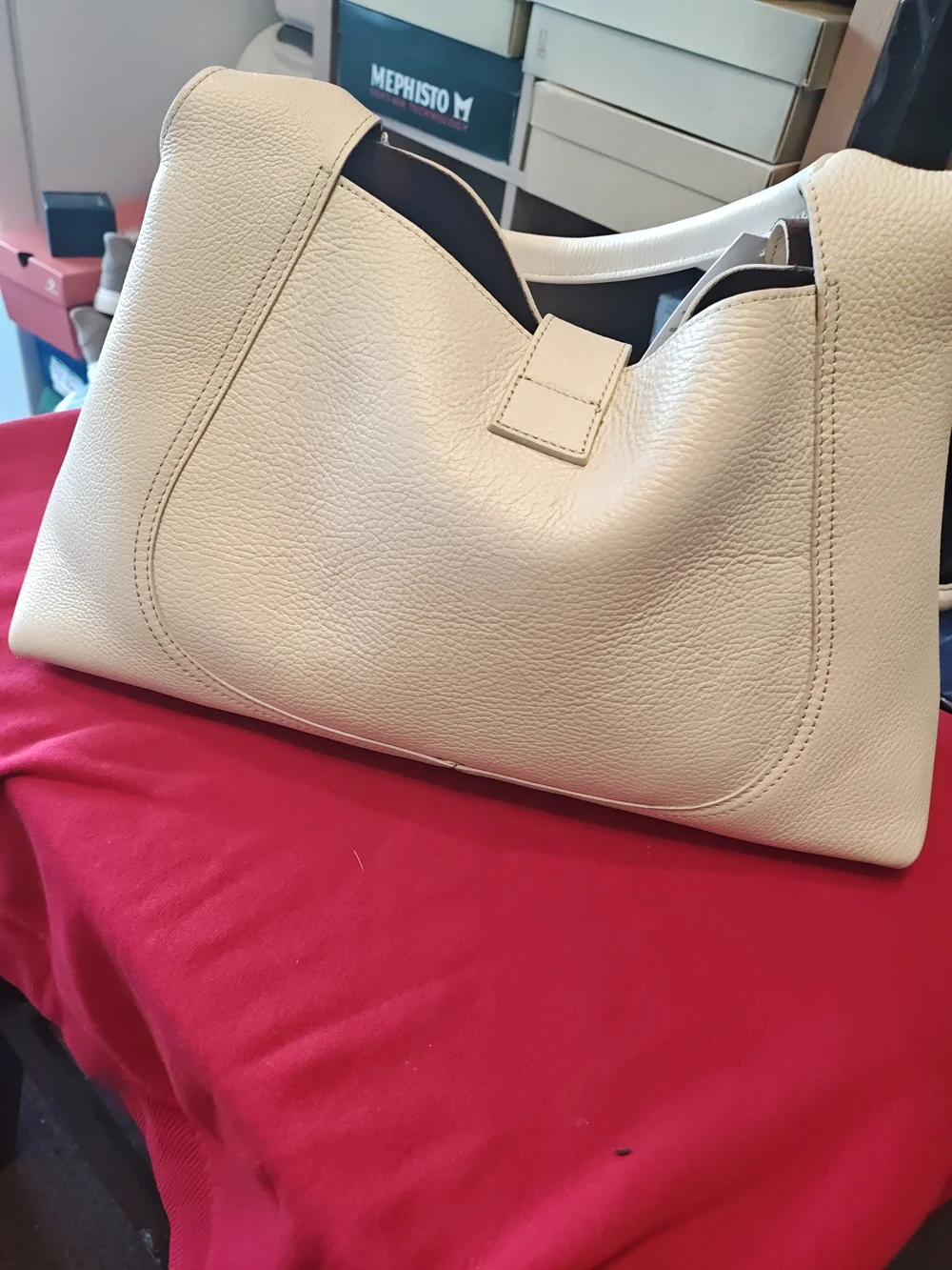 Martina Galanti Cream Leather Shoulder Tote